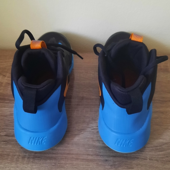 Shoes - Picture 7 of 7